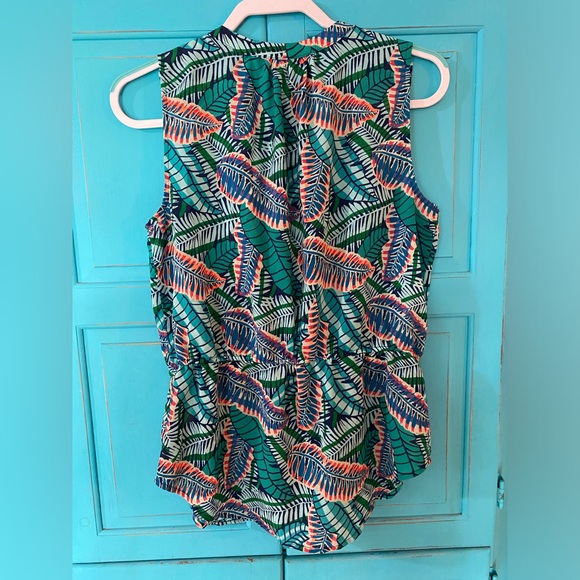 Liz Claiborne Print Peplum Blouse Sleeveless excellent condition Smocked Waist - Picture 8 of 12